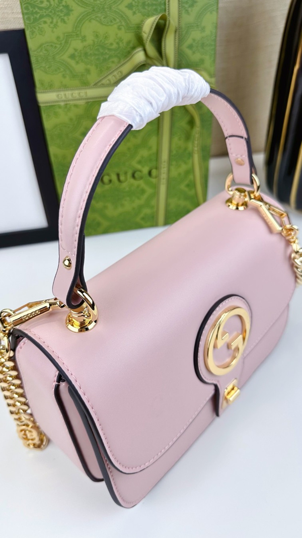 激安グッチバッグコピー着用イメージ